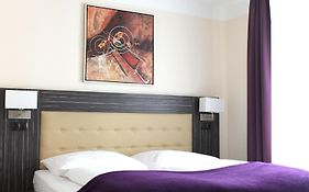 Hotel Famosa